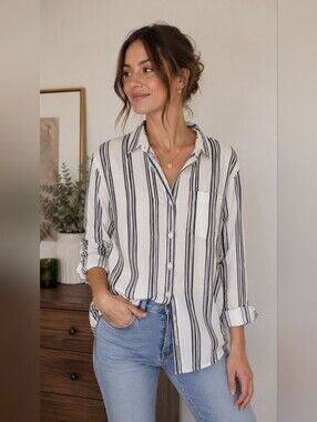 Banana Republic White & Black Striped Button-Up Shirt